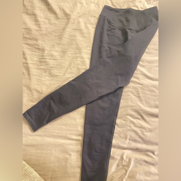 Gymshark Legging - Picture 2 of 9